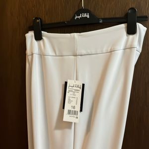 NWT Joseph Ribkoff white pull on slacks. Size 16 price new $165.00
